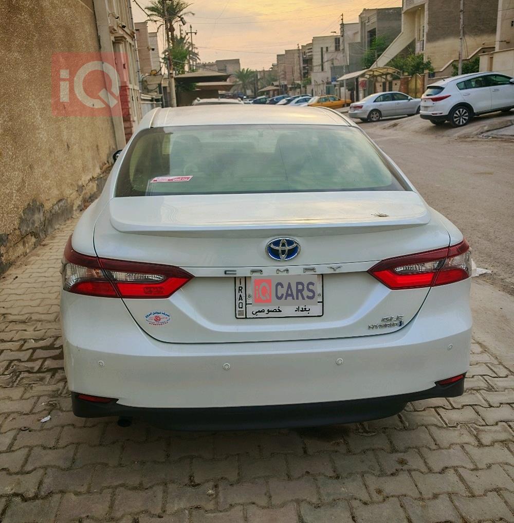 تۆیۆتا کامری